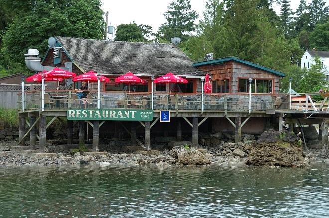 The Genoa Bay Café, right above the marina, offers first-class dining featuring local ingredients. © Deane Hislop